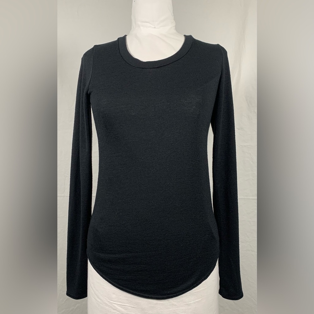 Wilfred Free Aritzia Black Long Sleeve Curved Hem Top - Size M